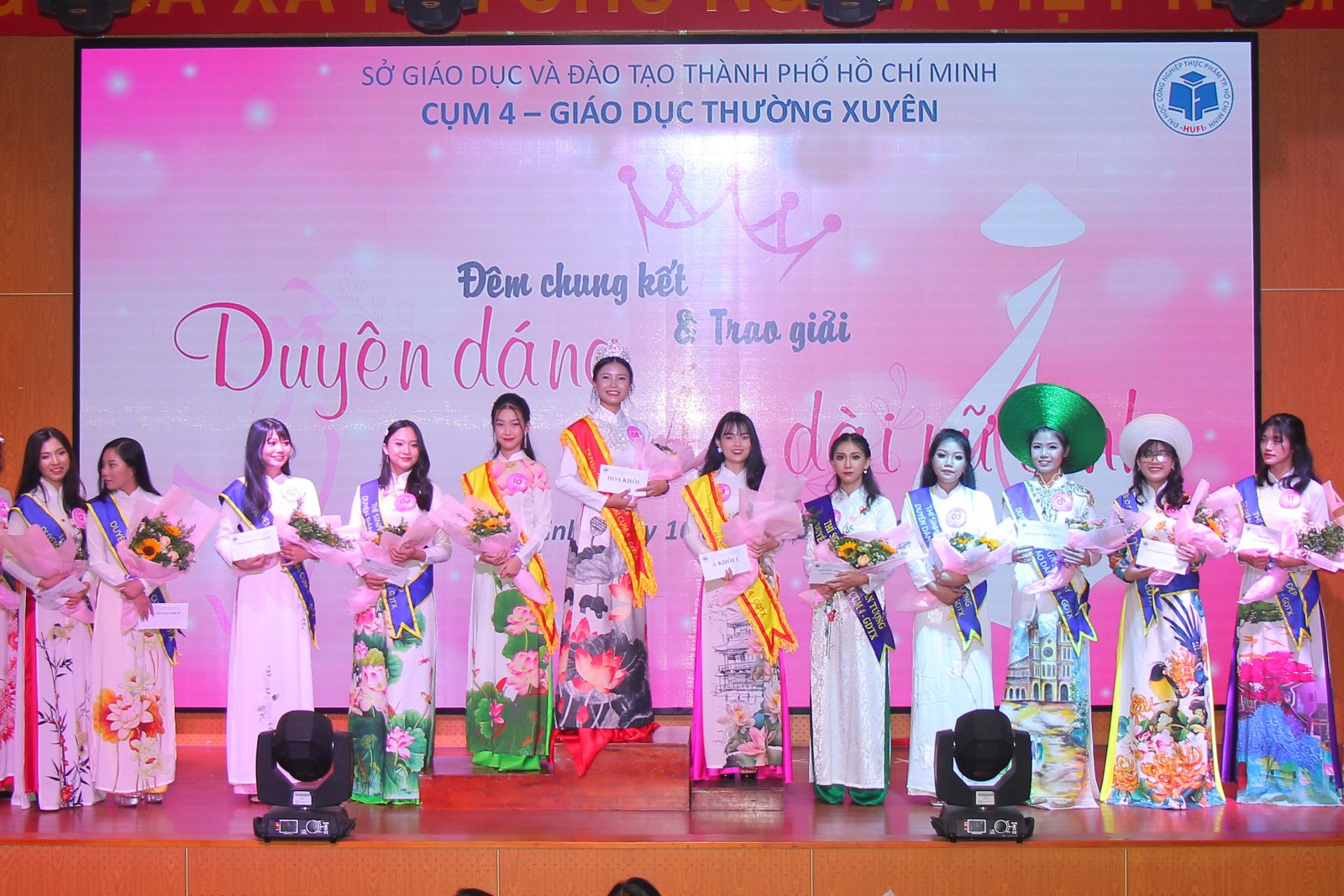 Hội thi Duyên dáng áo dài nữ sinh cụm 4 - GDTX