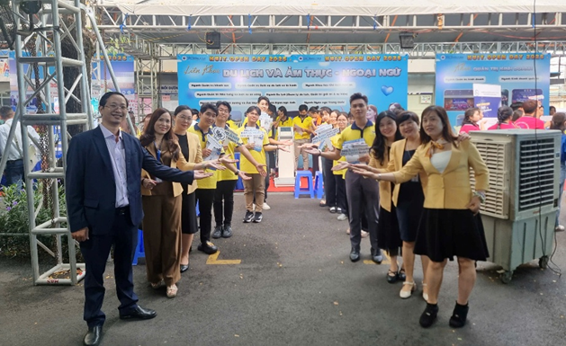 NGÀY HỘI TƯ VẤN HƯỚNG NGHIỆP – HUIT OPEN DAY NĂM 2025 KHOA DU LỊCH VÀ ẨM THỰC