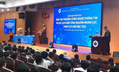 Hội thảo khoa học đào tạo ngành CNTT và Du lịch đáp ứng nhân lực theo cơ chế đặc thù