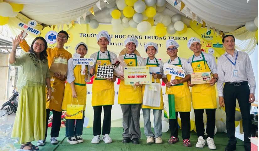 SÔI ĐỘNG VÒNG CHUNG KẾT “ĐẦU BẾP TÀI NĂNG 2025” KHOA DU LỊCH VÀ ẨM THỰC TRƯỜNG ĐẠI HỌC CÔNG THƯƠNG TP.HCM