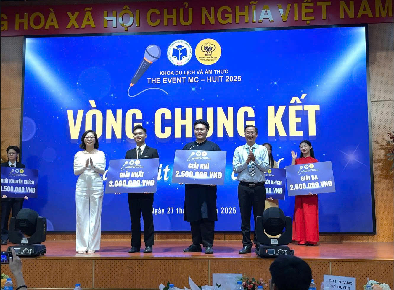 Hội thi THE EVENT MC HUIT – 2025 “I can do it – you can do it” Sân chơi học thuật, nuôi dưỡng đam mê, trao dồi kỹ năng nghề nghiệp